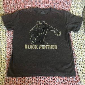 Boys XL Black Panther T-shirt. Charcoal gray.